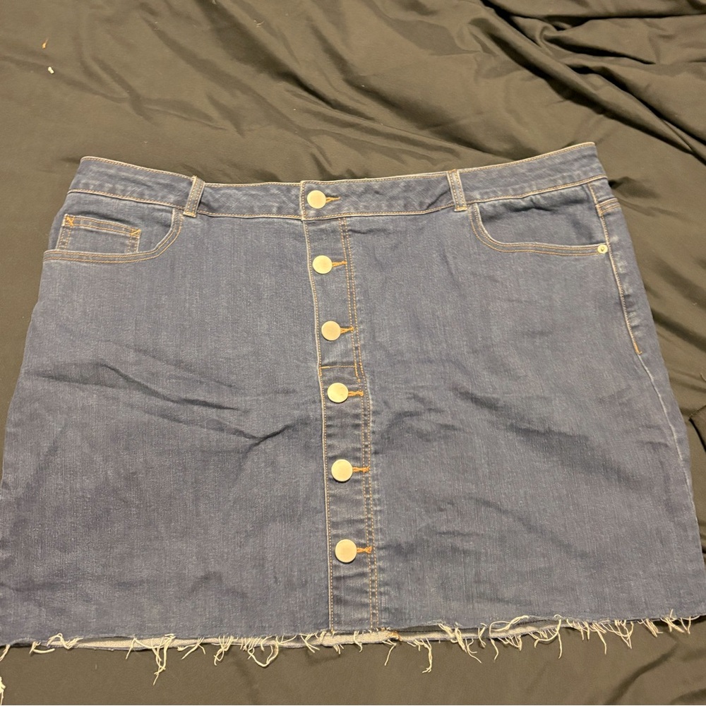 Mini jean skirt-shorts